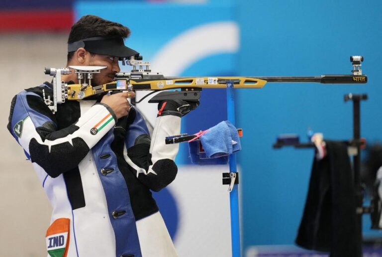 'Swapnil fulfills his dream, wins bronze medal for India at Olympics